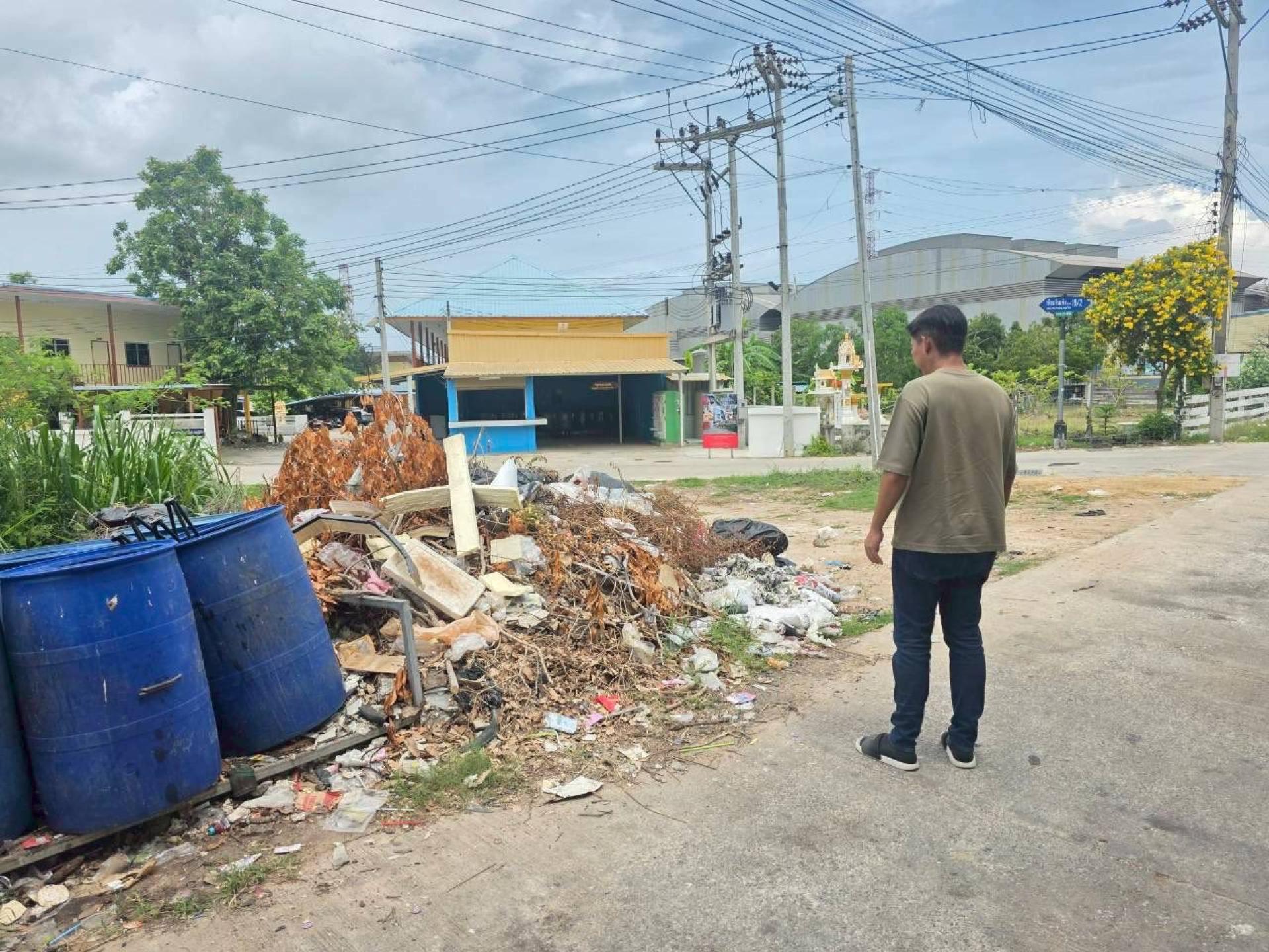 นายกเทศมนตรีเมืองบางพระ ลงพื้นที่ตรวจสอบและดำเนินการแก้ไขปัญหา