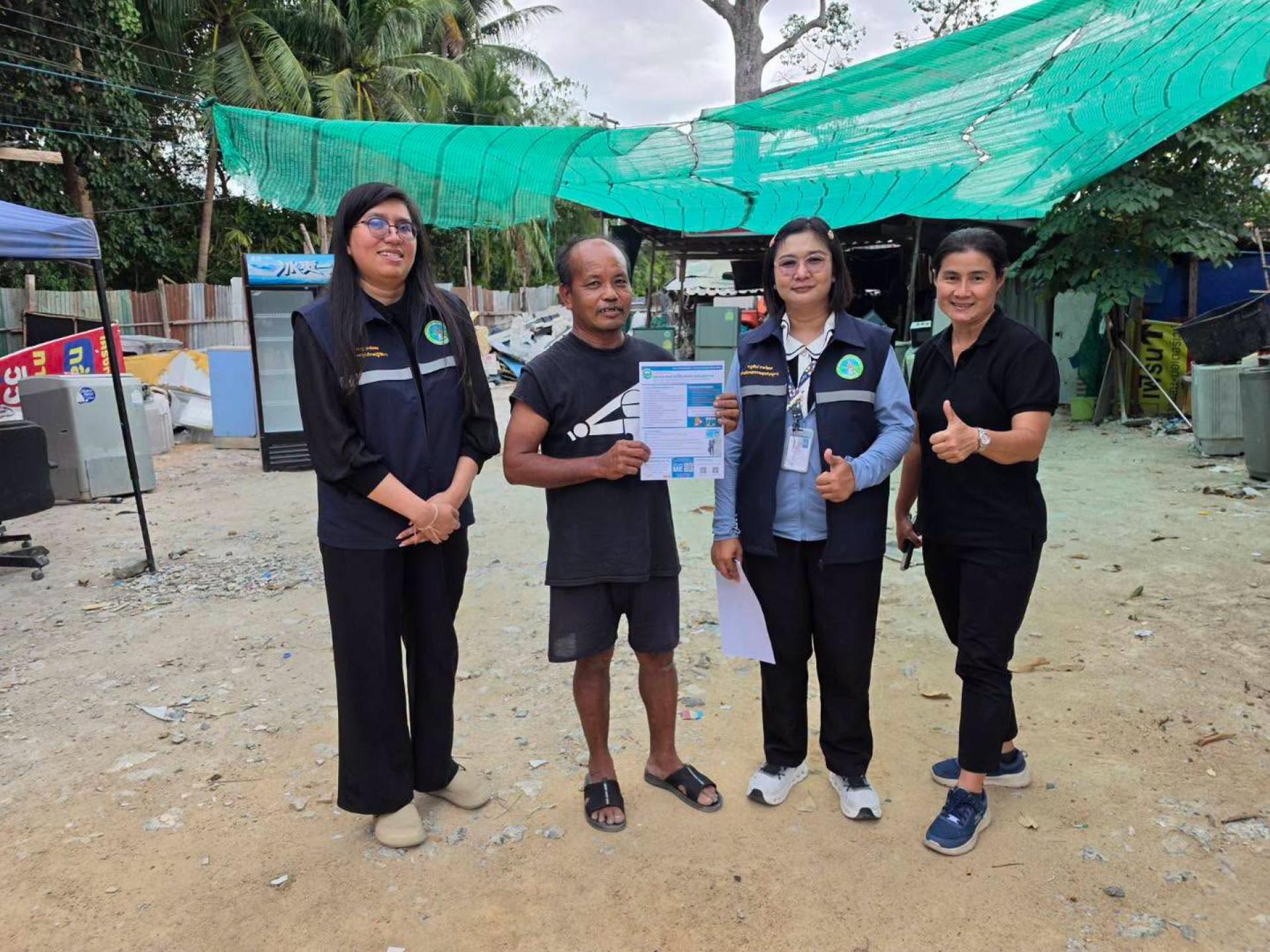 ลงพื้นที่ติดตามตรวจสถานประกอบการ เพื่อกำกับดูแลสถานประกอบการในพื้นที่และแก้ไขปัญหาขยะ  เพื่อป้องกันไม่ให้เกิดการทิ้งขยะซ้ำ และส่งเสริมให้พื้นที่มีความสะอาด