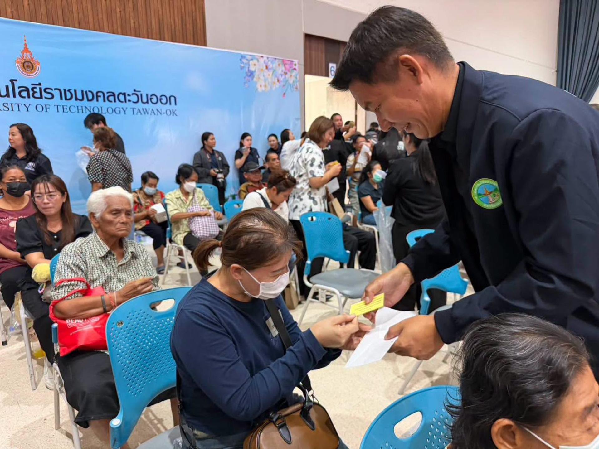  เข้าร่วมเป็นเกียรติในพิธีเปิดโครงการองค์การบริหารส่วนจังหวัดชลบุรีร่วมใจ ห่วงใยประชาชน ประจำปีงบประมาณ พ.ศ. 2569 ครั้งที่ 11